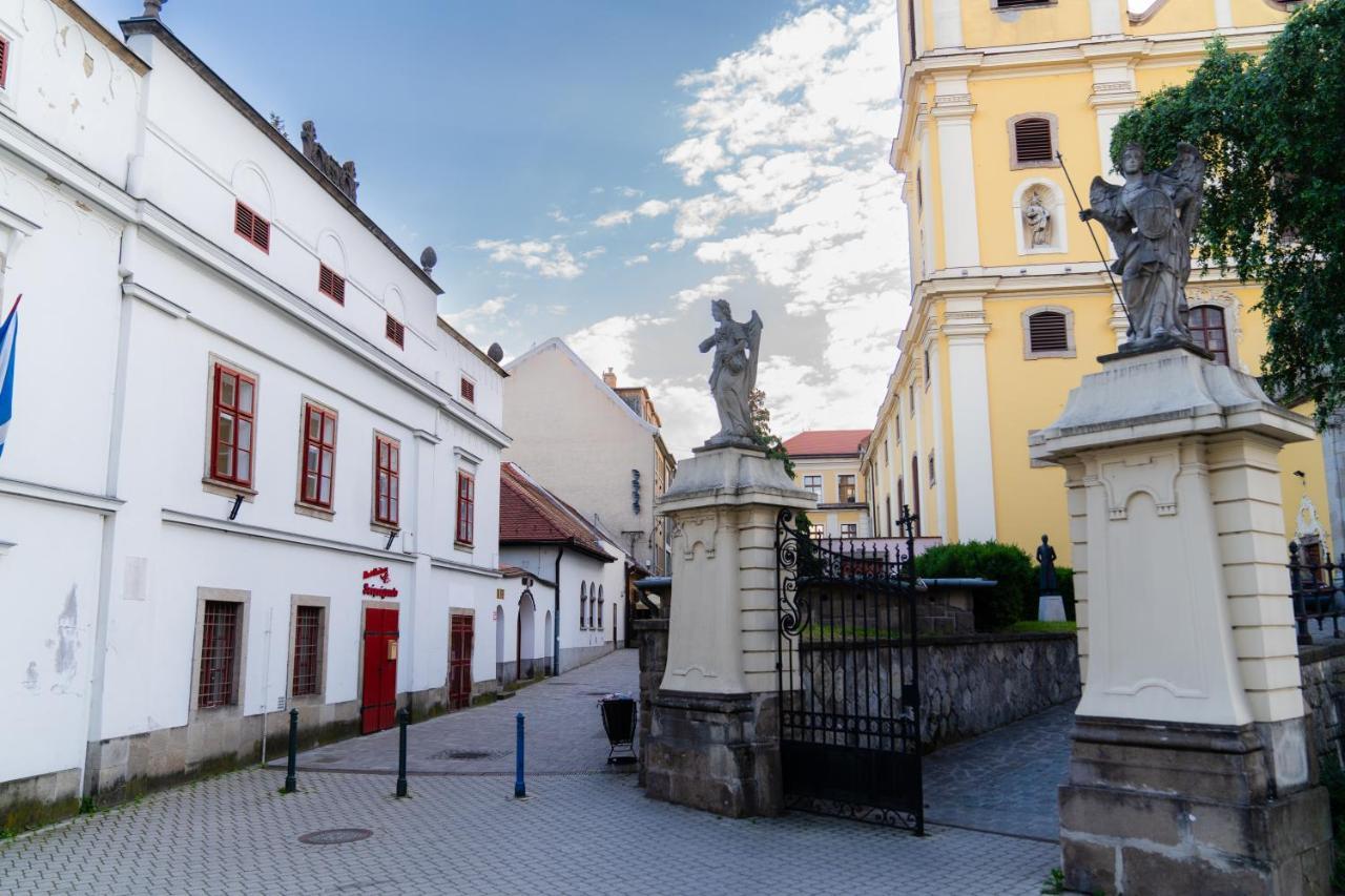 Apartament Carlone House Eger Zewnętrze zdjęcie