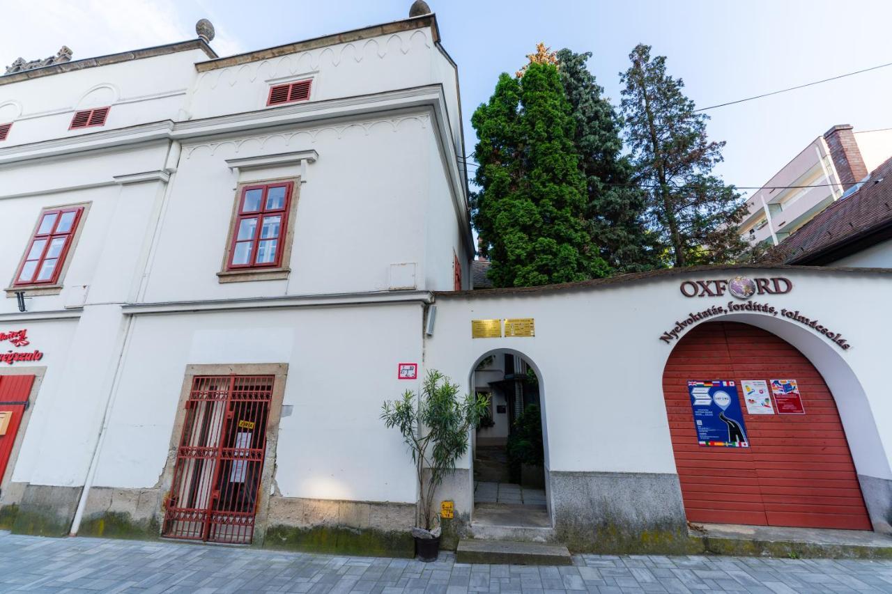 Apartament Carlone House Eger Zewnętrze zdjęcie